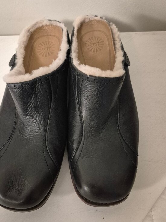 UGG Shoes - UGG Langford Women's Mule Clogs Black Leather Shoes Size 9.5